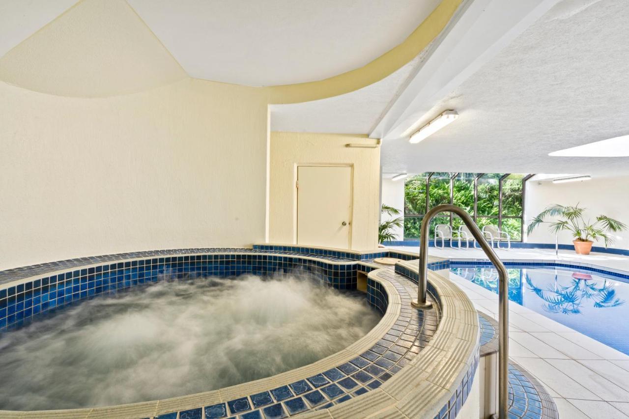 Coco Bella Retreat In Central Surfers - Sleeps 6-8 Gold Coast Ngoại thất bức ảnh