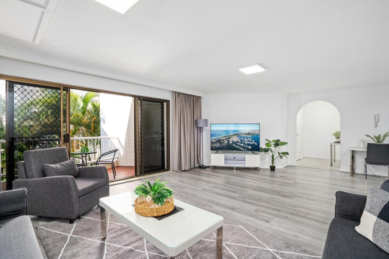 Coco Bella Retreat In Central Surfers - Sleeps 6-8 Gold Coast Ngoại thất bức ảnh